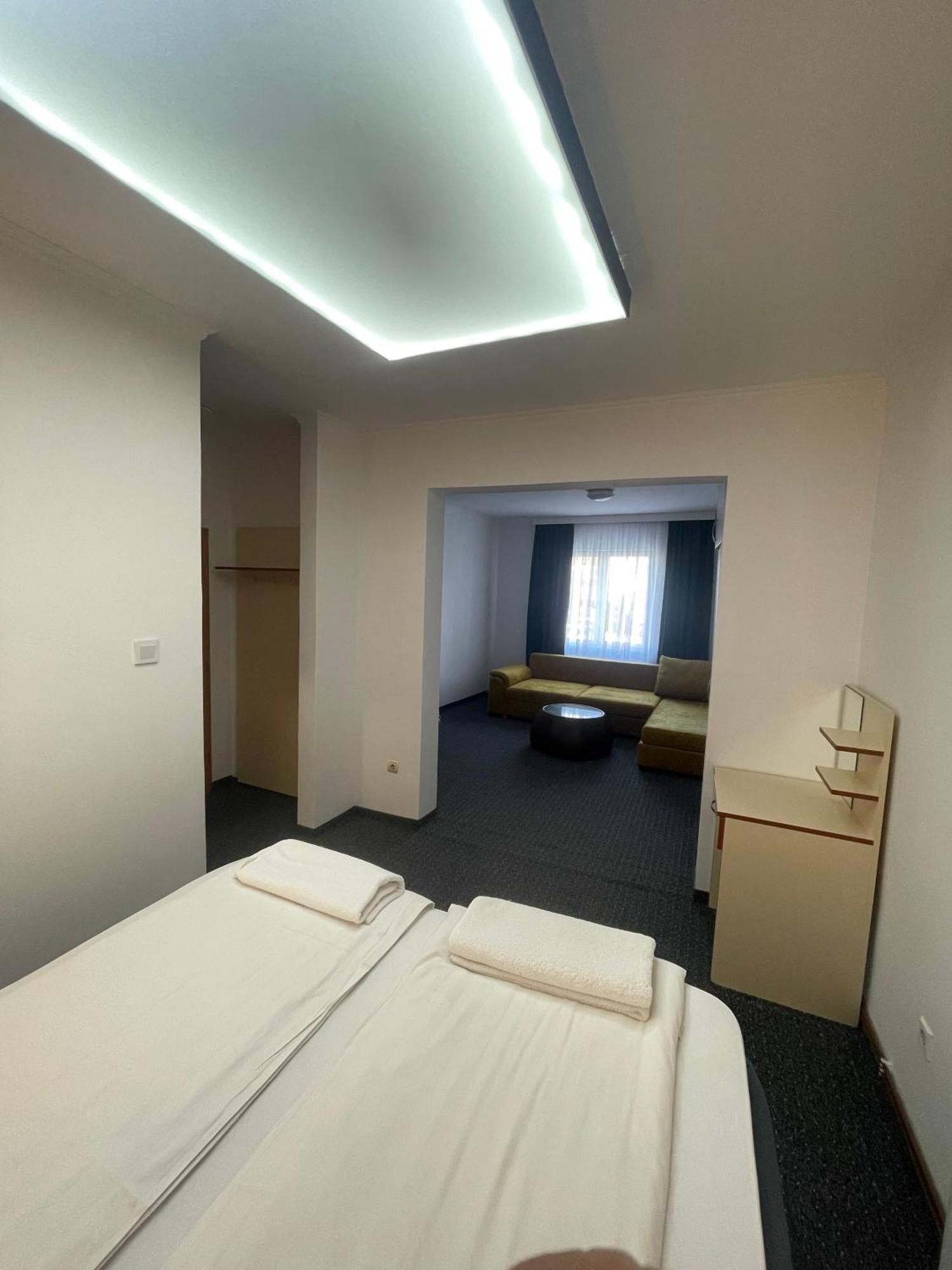 Hotel Ada - Otoka SJJ Eksteriør bilde