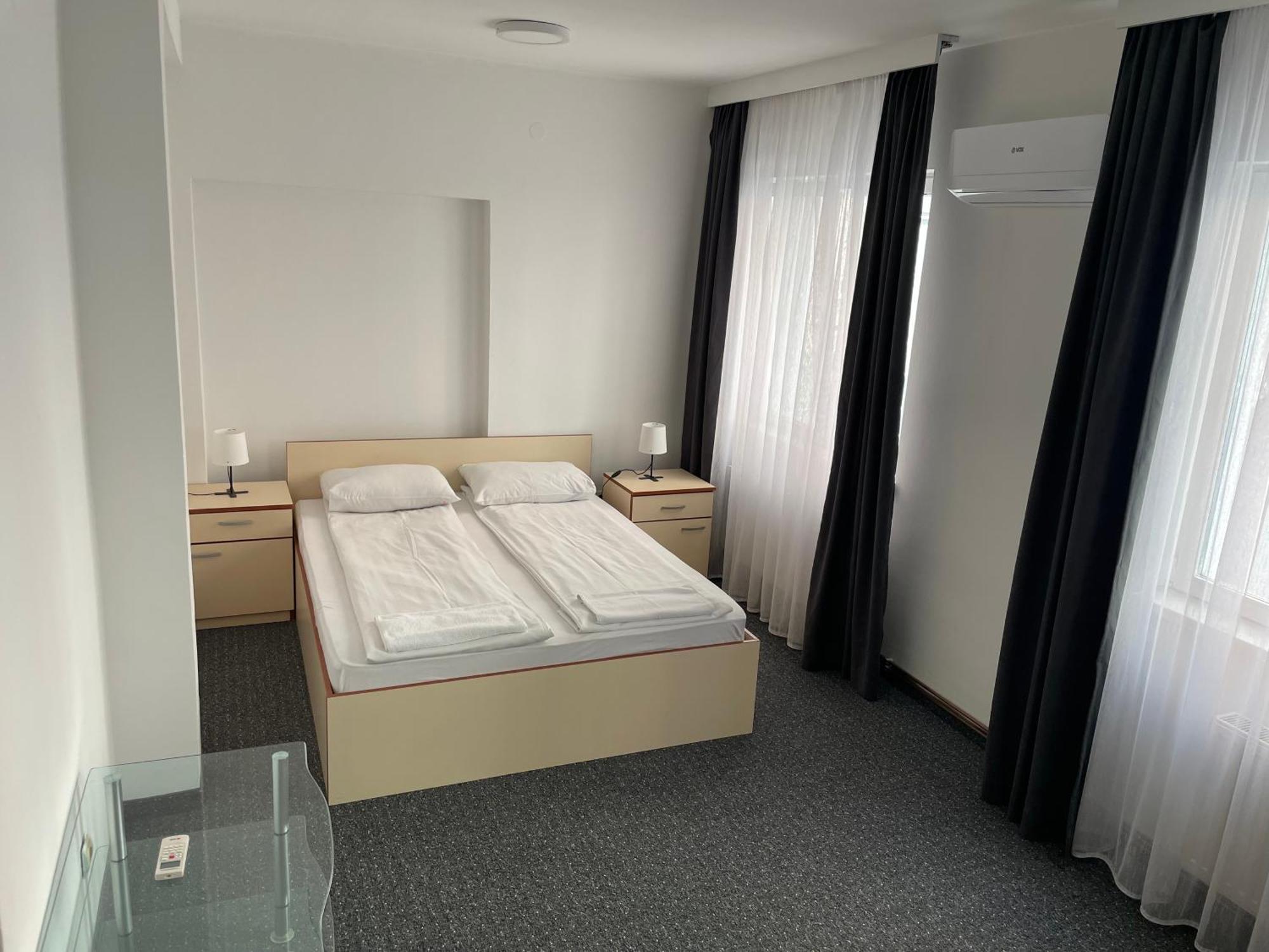 Hotel Ada - Otoka SJJ Eksteriør bilde